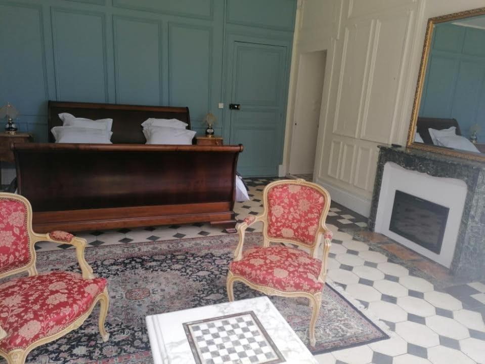 Chateau De Maucouvent Challuy Luaran gambar